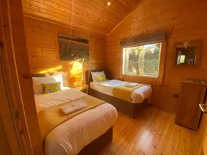 Hollybush Lodges - Zimmer