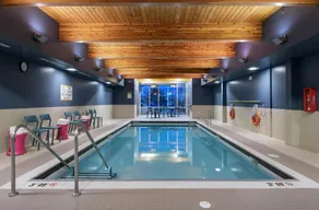 Home2 Suites by Hilton West Edmonton, Alberta, Canada - Piscina