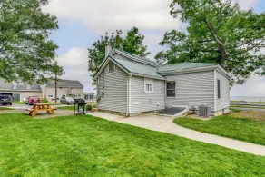 Point Breeze Vacation Rental, Walk to Lake Ontario - Interiör