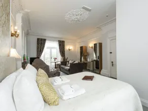 The Grange House Self Catering - Room