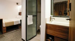 ST Signature Bugis Middle, SHORT OVERNIGHT, 11 hours: 8PM-7AM - Room