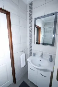 Long Beach Lodge - Bathroom
