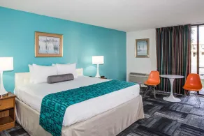 Howard Johnson by Wyndham Winter Haven FL - Chambre