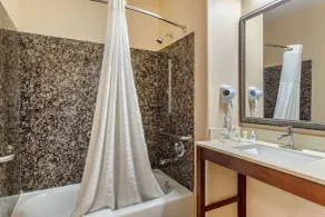 Comfort Suites Baytown I - 10 - Salle de bain