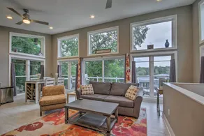 Waterfront Greenwood Getaway w/ Deck & Grill! - Interiør
