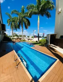 SHELTON PALACE HOTEL - Piscine