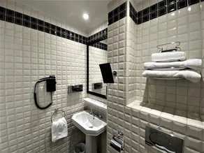 Hôtel Le Cercle Tour Eiffel - Badezimmer