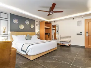 The Vale Lodge - Room