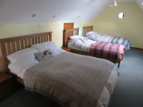 Kestrel, Longhouse Cottages - Chambre