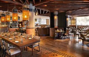 The Plaza Hotel Pioneer Park - Restaurant