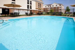 Holiday Inn Express Indianapolis Airport by IHG - Piscine