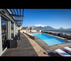 Luxurious Accessible Apartment with Ocean Views in Kaapstad - Pool