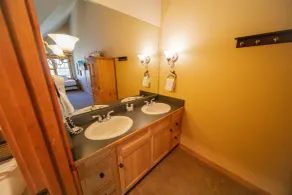 Buffalo Lodge 8411 by SummitCove Lodging in Colorado - Badrum