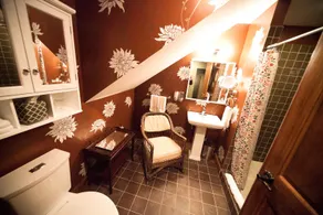 The INN - Bathroom
