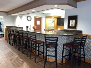 Howard Johnson by Wyndham Merrillville - Restaurant