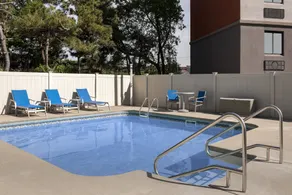 Holiday Inn Express Boston - Saugus by IHG - Piscine
