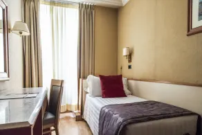 Hotel Giolli Nazionale - Chambre