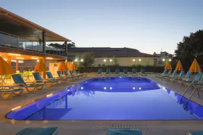 Oji Beach Hotel - Piscine