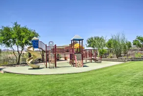 Pool Access! Snowbird Retreat in North Phoenix - Innenbereich