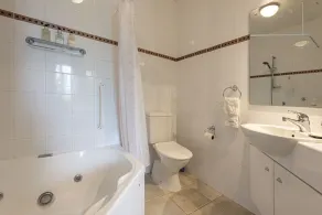 Parkhill Accommodation - Badezimmer