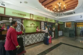 Palace Hotel - Reception
