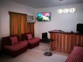 8th Street Hostel - Reception