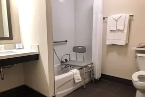 Sleep Inn & Suites Quebec City East - Salle de bain