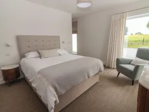 Shannon Vale - Habitación