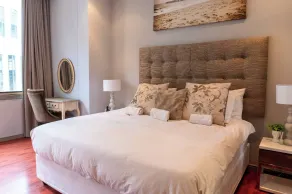 Luxurious city center apartment plus Heated pool - Chambre