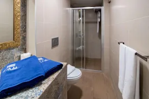 Alhambra Boutique Apartments by PMC Resorts - Badrum