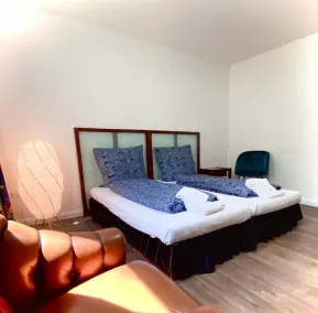 Hotel Hamburg Inn Free Parking - Chambre