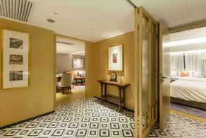 voco Guangzhou Shifu by IHG - Room