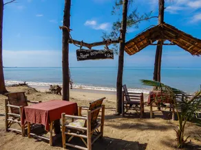 Pranee Beach Bungalows - Restaurant