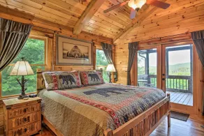 Luxe Blue Ridge Cabin Chasing Dreams w/ Hot Tub - Rom