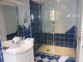 Les Logis Du Roy Suites Saint-Emilion - Salle de bain