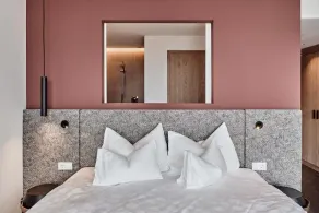 byHaller Suites & AO Restaurant - Zimmer