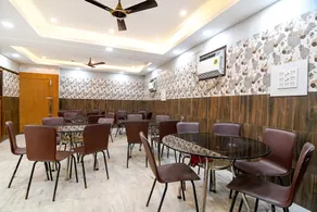 Hotel O Beleghata Formerly Santoshi Banquet And Marriage Hall - Restaurant