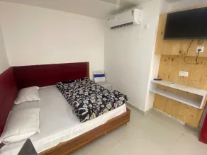 Hotel Uday Raj & Restaurant - Værelse