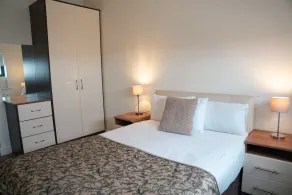 The Western Citypoint Apartments - Zimmer