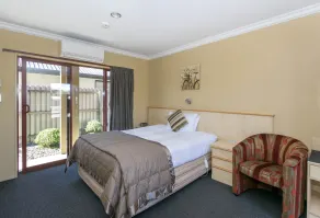 Blenheim Spa Motor Lodge - Chambre