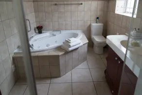 Blaauw Village Guest House - Salle de bain