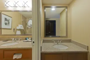 Crowne Plaza Albuquerque by IHG - Zimmer