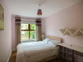 5 Kilnamanagh Manor - Room