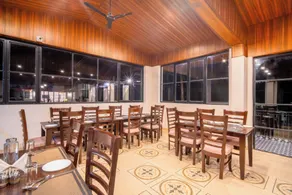 Marten's Wilderness Retreat - Restaurant