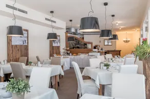Apartment Torri di Seefeld - Restaurante