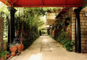 The Green Path - Interior entrance