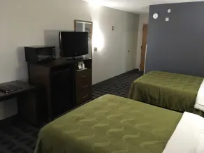 Quality Inn Hillsboro I-35 - Room