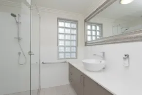 Zappeion Apartments - Bathroom