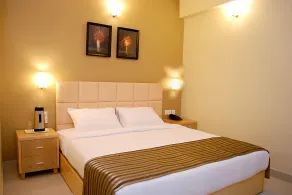 Sandalwood Hotel & Suites - Room