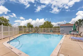 Quality inn Lancaster - Pool